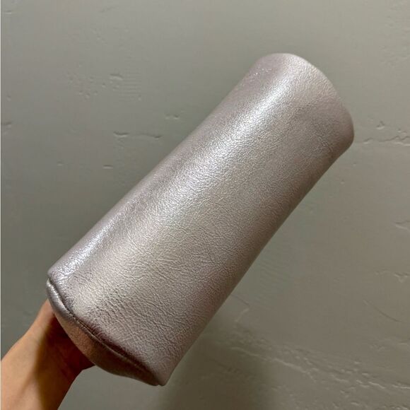 Metallic Pink Cowhide Leather Bowknot Shaped Kisslock Baguette Bag & Multi Use - Picture 14 of 16